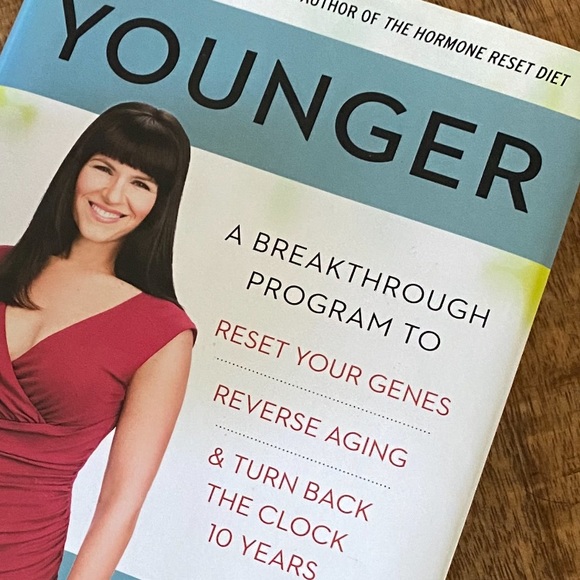 Younger - Hardcover book by Dr. Sara Gottfried - Picture 2 of 10